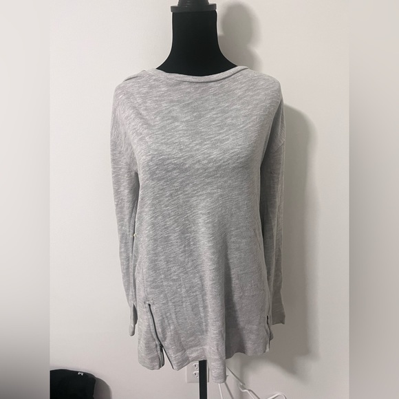 Banana Republic Gray Long Sleeve Shirt - Picture 1 of 4